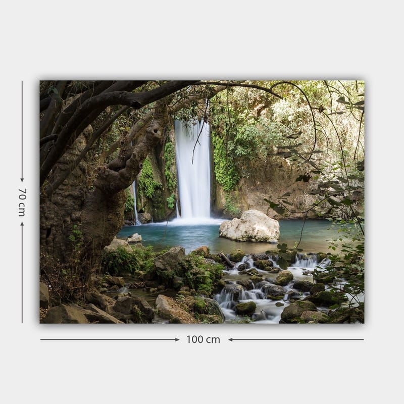 Canvastavla 70x100 cm - Vacker vattenfall omgiven av grönskande vegetation och klippor - Grön / Blå / Beige - Inredning - Tavlor & konst - Canvastavlor