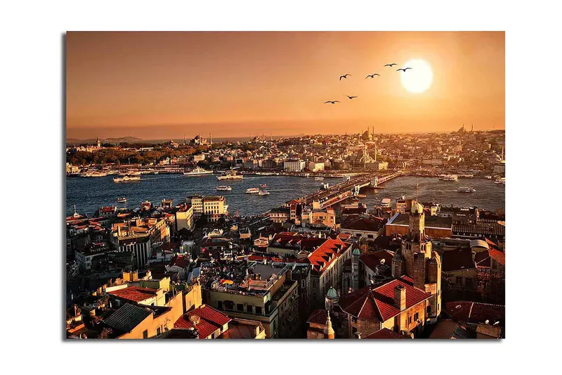 Canvastavla 70x100 cm - Vacker vy över Istanbul vid solnedgång, med takåsar och båtar på vattnet - Orange / Röd / Blå - Inredning - Tavlor & konst - Canvastavlor