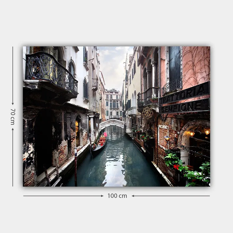 Canvastavla 70x100 cm - Pittoresk kanal i Venedig med gondoler och historiska byggnader - Mörkblå / Tegelröd / Grön - Inredning - Tavlor & konst - Canvastavlor