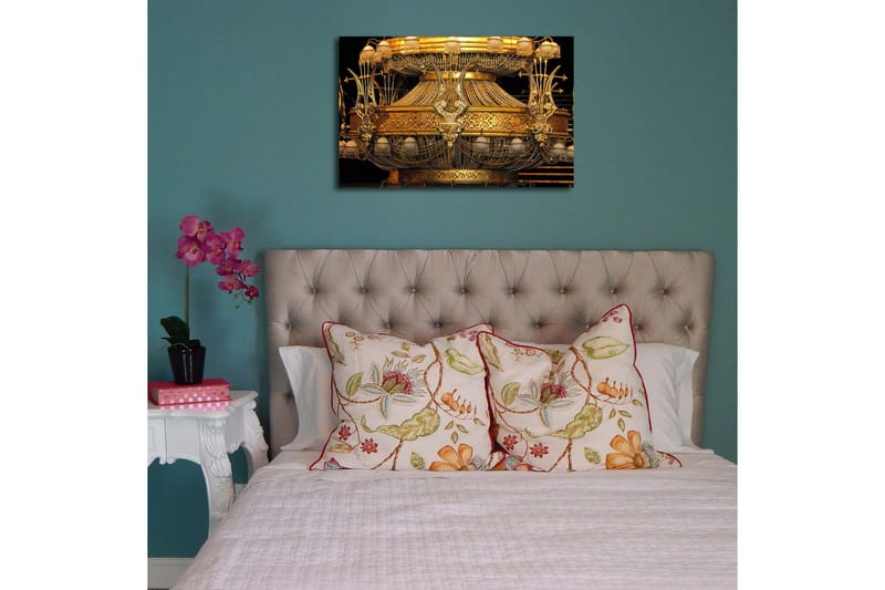 Canvastavla 70x45 cm - Glittrande ljuskrona med intrikata detaljer - Guld / Svart - Inredning - Tavlor & konst - Canvastavlor