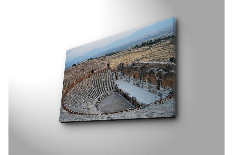 Canvastavla 70x45 cm - Ruiner av ett antikt teater i en bergig landskap - Grå / Beige / Blå - Inredning - Tavlor & konst - Canvastavlor
