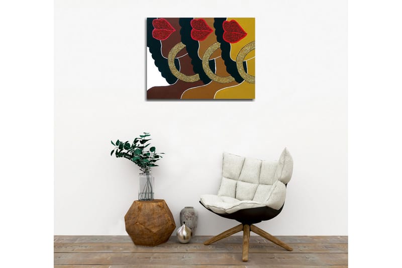 Canvastavla - Färgglad sammansättning av ansikten med glittrande läppar och stora örhängen - Mörkbrun / Guld / Röd - Inredning - Tavlor & konst - Canvastavlor