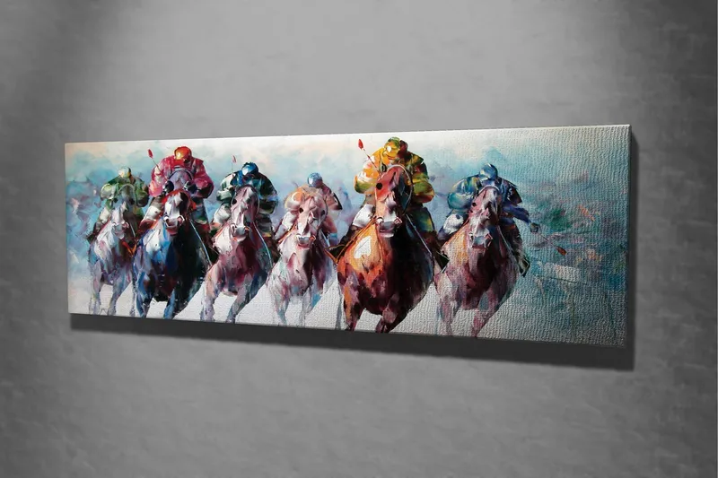 Canvastavla - Hästar i full galopp med jockeyer i färgglada kläder - Röd / Grön / Blå - Inredning - Tavlor & konst - Canvastavlor