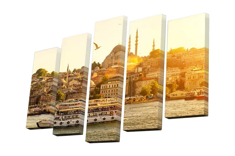 Canvastavla i 5 delar 82x50 cm - Solnedgång över Istanbul med stadens silhuett och båtar på vattnet - Guld / Orange / Grön - Inredning - Tavlor & konst - Canvastavlor