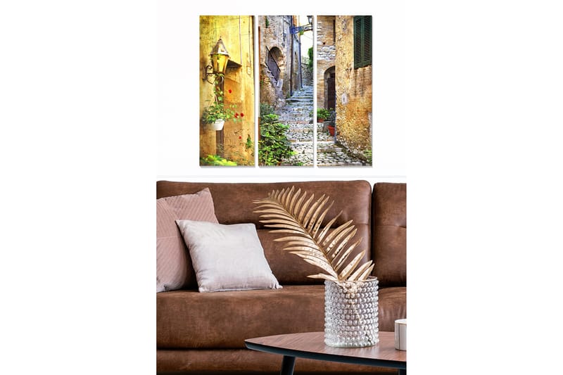 Canvastavla i trä 3-delar 50x70 cm - Charmig gränd med stenbeläggning och växtlighet - Guld / Grön / Röd - Inredning - Tavlor & konst - Canvastavlor