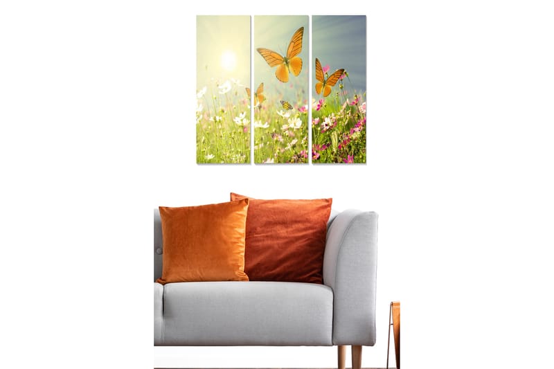 Canvastavla i trä 3-delar 50x70 cm - Färgglada fjärilar som svävar över en blomstrande äng - Orange / Rosa / Vit - Inredning - Tavlor & konst - Canvastavlor