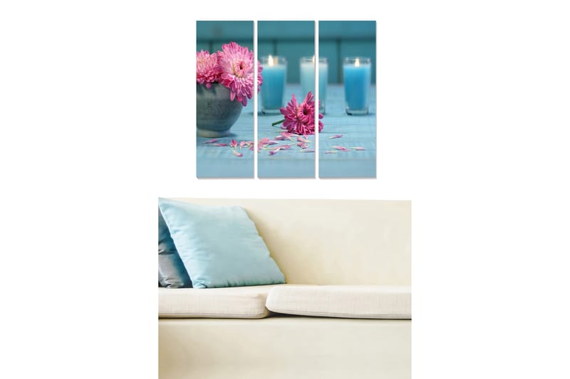 Canvastavla i trä 3-delar 50x70 cm - Färgrik bukett av blommor i en skål med ljus i bakgrunden, Rosa / Blå / Grön