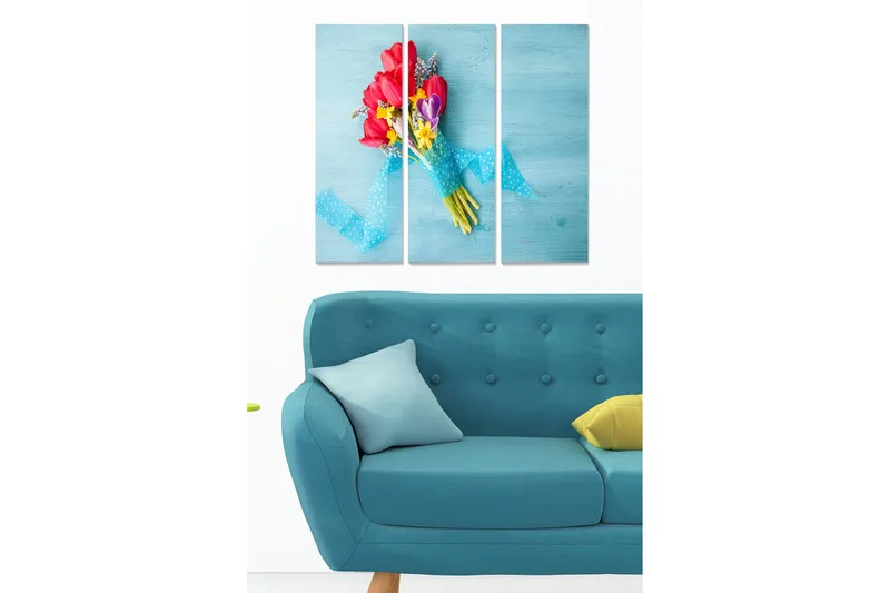 Canvastavla i trä 3-delar 50x70 cm - Färgrik bukett av tulpaner och blommor med blått band, Blå / Rosa / Gul
