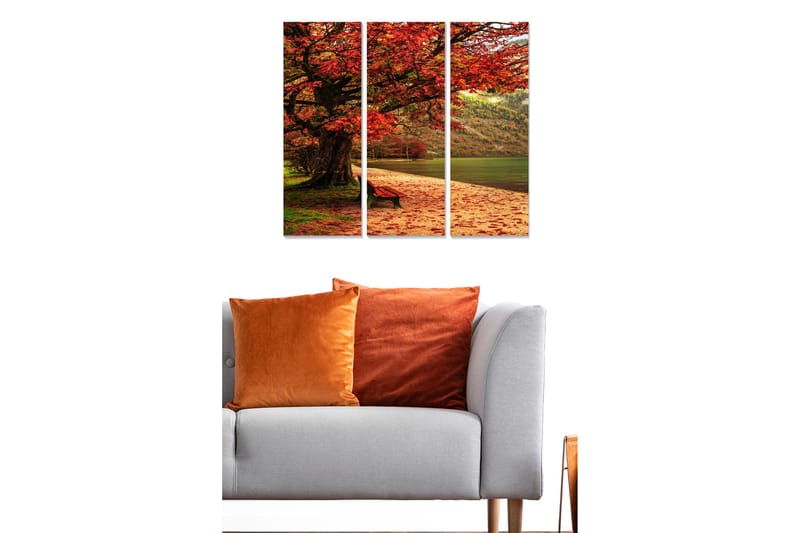 Canvastavla i trä 3-delar 50x70 cm - Storslagen höstskog med en rödbladig träd och en bänk vid sjökanten - Röd / Grön / Beige - Inredning - Tavlor & konst - Canvastavlor