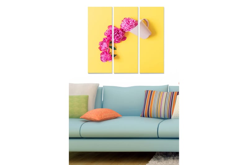 Canvastavla i trä 3-delar 50x70 cm - Vacker bukett av rosa blommor i en vit kanna mot en gul bakgrund, Rosa / Gul