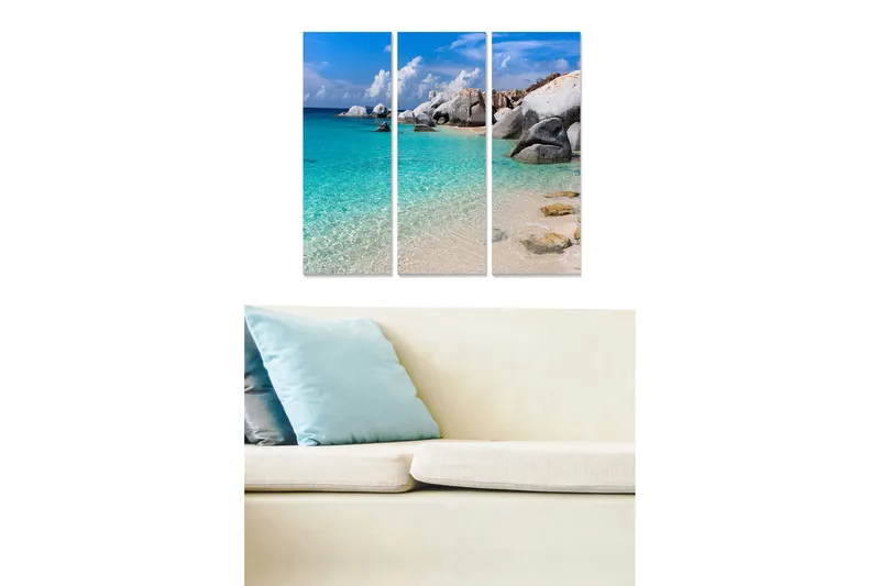 Canvastavla i trä 3-delar 50x70 cm - Vacker strand med klart turkost vatten och klippformationer, Turkos / Blå / Beige