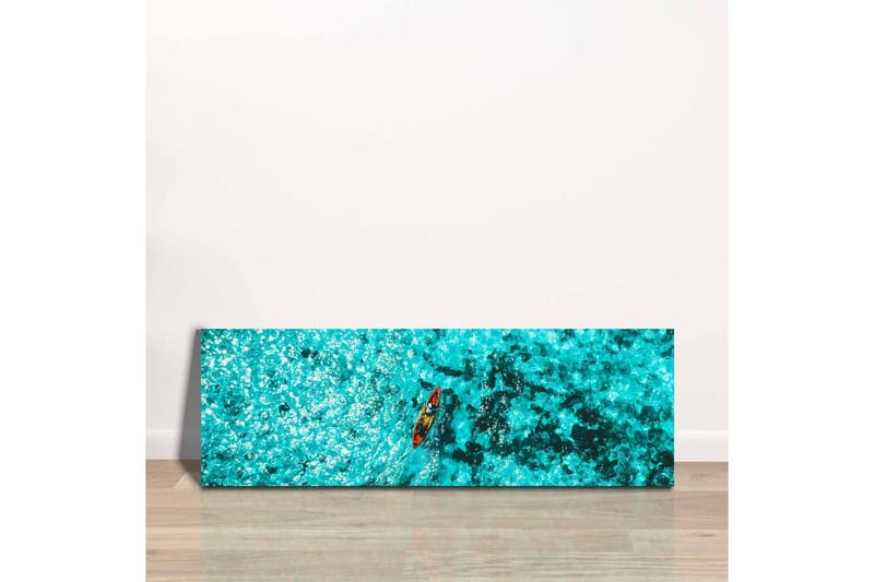 Canvastavla - Kajak som paddlar genom klart turkost vatten - Turkos / Svart / Orange - Inredning - Tavlor & konst - Canvastavlor