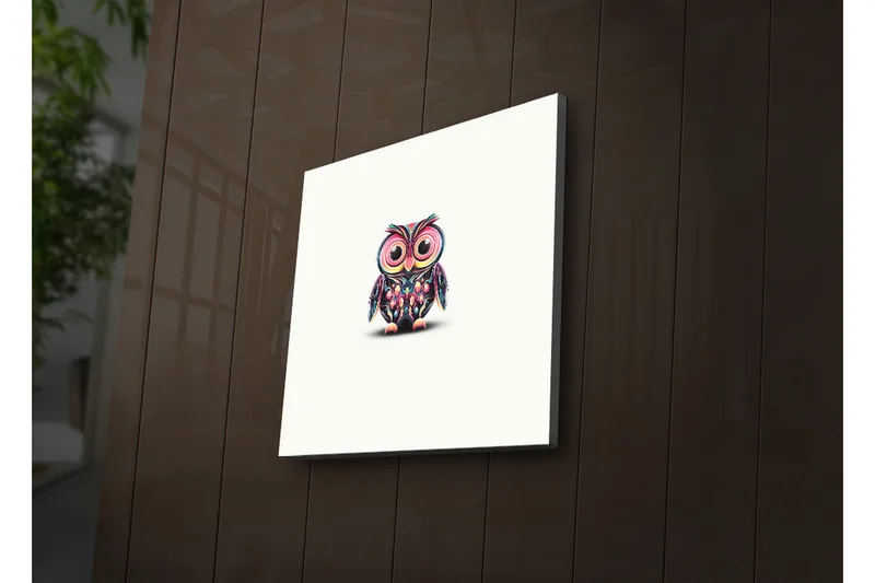 Canvastavla med LED-belysning 28x28 cm - Färgglad uggla med stora ögon - Lila / Grön / Rosa - Inredning - Tavlor & konst - Canvastavlor