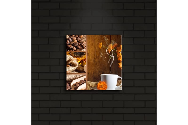 Canvastavla med LED-belysning 28x28 cm - Kopp med ångande kaffe och orange blommor i en varm miljö - Brunt / Orange / Vitt - Inredning - Tavlor & konst - Canvastavlor