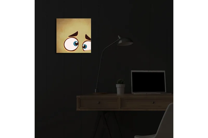 Canvastavla med LED-belysning 28x28 cm - Uttrycksfullt ansikte med stora ögon och en bekymrad min - Beige / Blå / Brun - Inredning - Tavlor & konst - Canvastavlor