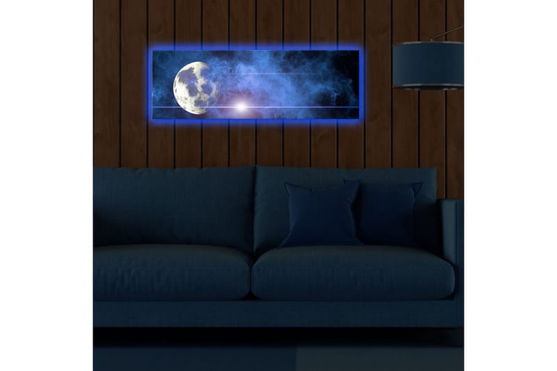 Canvastavla med LED-belysning 30x90 cm - Måne i en stjärnklar himmel med nebulosa - Mörkblå / Ljusblå / Vit - Inredning - Tavlor & konst - Canvastavlor