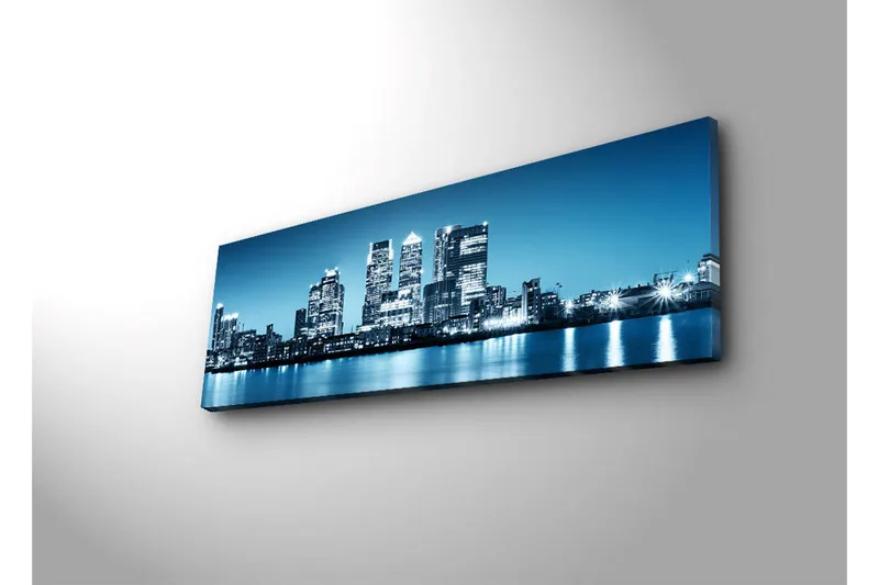 Canvastavla med LED-belysning 30x90 cm - Stadssilhuett med moderna skyskrapor vid en vattenkant - Blå / Svart / Vit - Inredning - Tavlor & konst - Canvastavlor