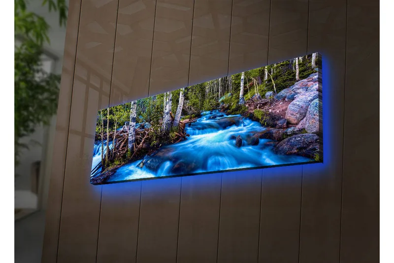 Canvastavla med LED-belysning 30x90 cm - Strömmande vatten i en naturskön miljö med omgivande träd - Blå / Grön / Brun - Inredning - Tavlor & konst - Canvastavlor