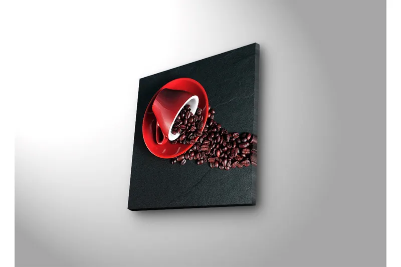 Canvastavla med LED-belysning 40x40 cm - Röd kaffekopp med kaffebönor som sprider sig över en mörk yta - Röd / Svart / Brun - Inredning - Tavlor & konst - Canvastavlor