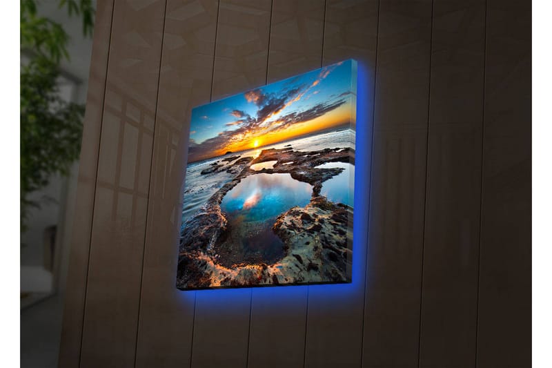 Canvastavla med LED-belysning 40x40 cm - Vacker solnedgång över klippiga kuster med reflektioner i vattnet - Blå / Orange / Turkos - Inredning - Tavlor & konst - Canvastavlor