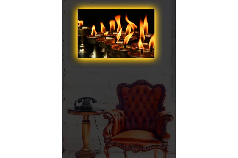 Canvastavla med LED-belysning 45x70 cm - Flammor från oljelampor som sprider värme och ljus - Orange / Guld / Svart - Inredning - Tavlor & konst - Canvastavlor