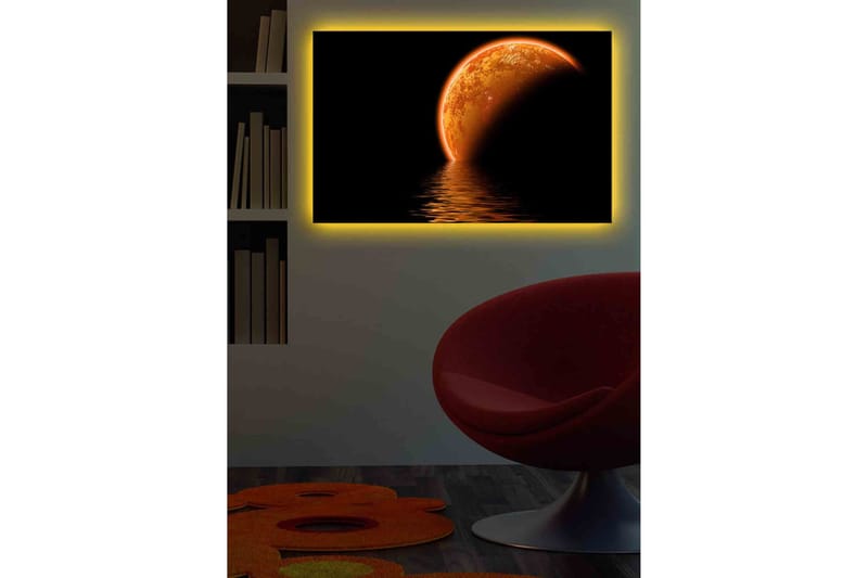 Canvastavla med LED-belysning 45x70 cm - Glödande planet som speglas i en mörk vattenyta - Orange / Svart - Inredning - Tavlor & konst - Canvastavlor