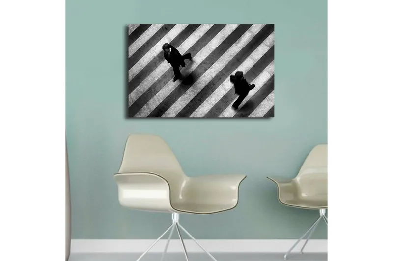 Canvastavla med LED-belysning 45x70 cm - Svartvita silhuetter av människor som går över ett övergångsställe - Svart / Vitt - Inredning - Tavlor & konst - Canvastavlor