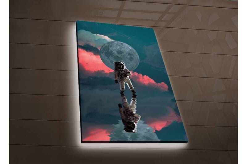 Canvastavla med LED-belysning - Astronaut som svävar i en drömlik rymdmiljö med en stor måne i bakgrunden - Mörkblå / Rosa / Grå - Inredning - Tavlor & konst - Canvastavlor
