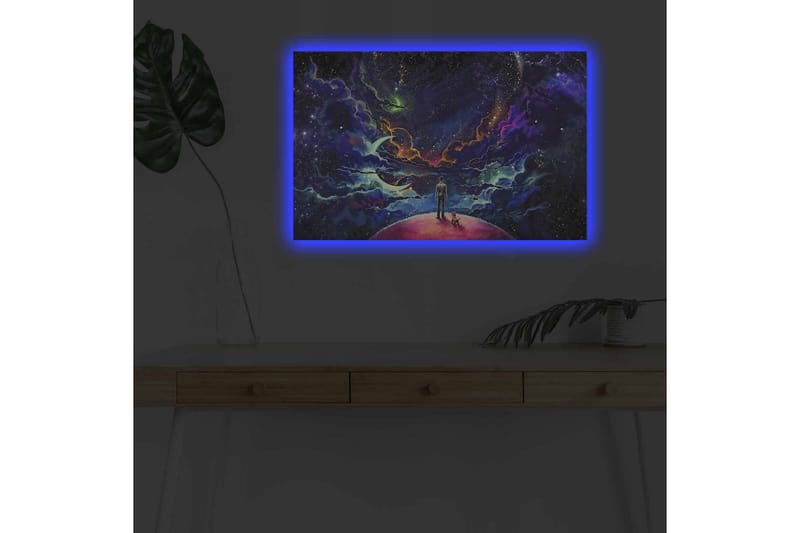 Canvastavla med LED-belysning - Fantastisk rymdscen med en människa och en hund på en planet - Lila / Blå / Rosa - Inredning - Tavlor & konst - Canvastavlor