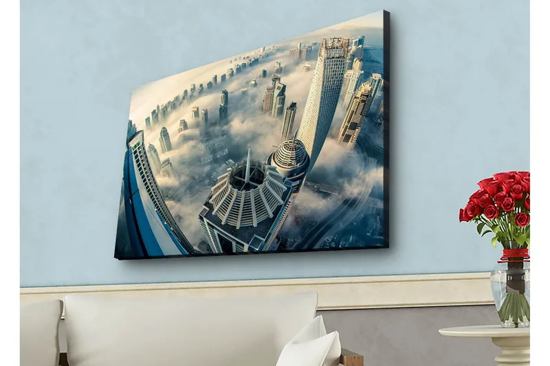 Canvastavla med LED-belysning - Futuristisk stadslandskap med höga skyskrapor i dimma - Grå / Blå / Beige - Inredning - Tavlor & konst - Canvastavlor