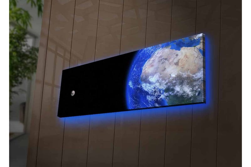 Canvastavla med LED-belysning - Jorden sedd från rymden med en måne i bakgrunden - Blå / Grå / Svart - Inredning - Tavlor & konst - Canvastavlor