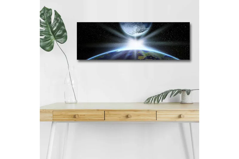 Canvastavla med LED-belysning - Jorden sedd från rymden med strålar av ljus som bryter genom atmosfären - Blå / Grön / Svart - Inredning - Tavlor & konst - Canvastavlor