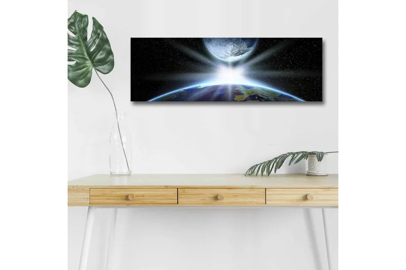 Canvastavla med LED-belysning - Jorden sedd från rymden med strålar av ljus som bryter genom atmosfären - Blå / Grön / Svart - Inredning - Tavlor & konst - Canvastavlor