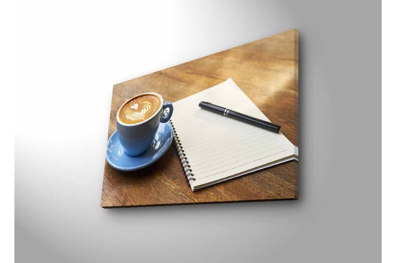 Canvastavla med LED-belysning - Kopp med lattekonst på ett träbord tillsammans med en anteckningsbok och penna - Bl�å / Brun / Vit - Inredning - Tavlor & konst - Canvastavlor
