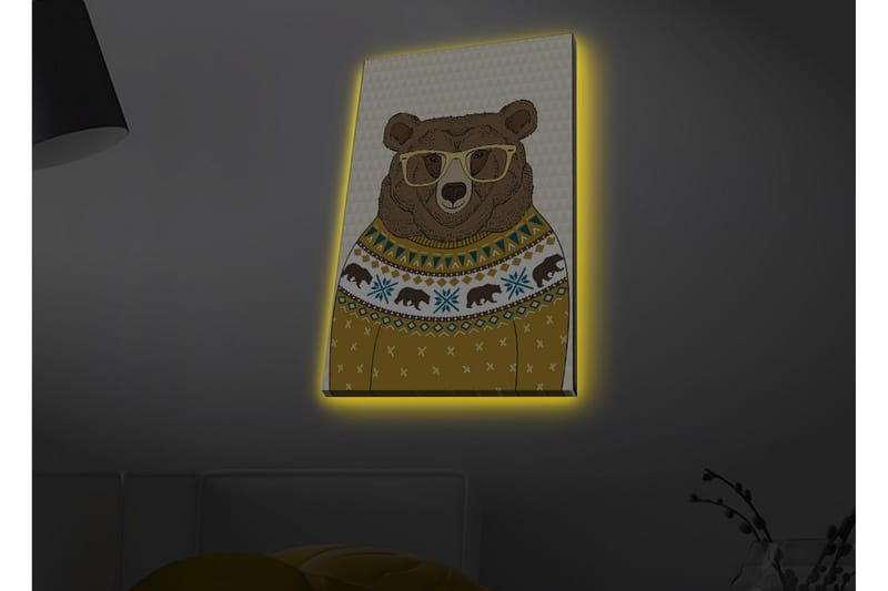 Canvastavla med LED-belysning - Snygg björn med glasögon i en mönstrad tröja - Brun / Gul / Blå - Inredning - Tavlor & konst - Canvastavlor