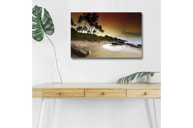 Canvastavla med LED-belysning - Solnedgång vid en tropisk strand med palmer och klippor, Mörkbrun / Beige / Grön