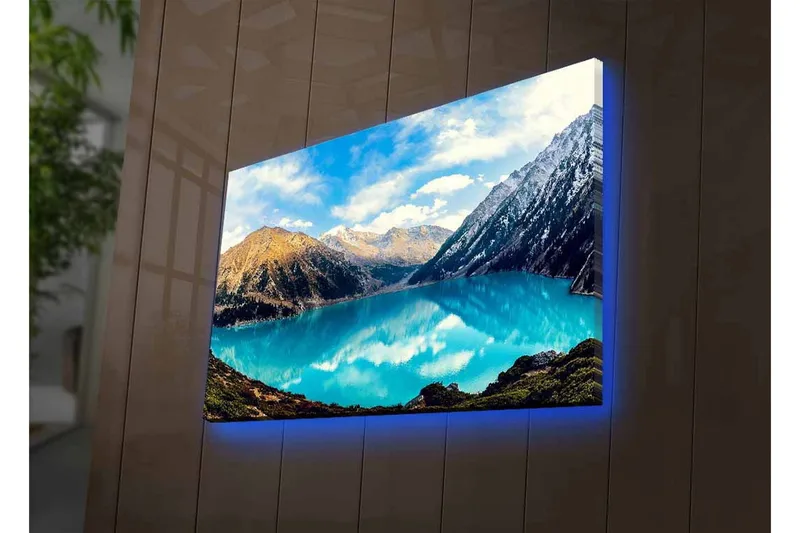 Canvastavla med LED-belysning - Storslagen fjällsjö med spegelblanka vattenytor - Turkos / Grön / Brun - Inredning - Tavlor & konst - Canvastavlor