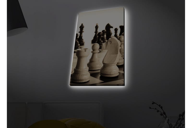 Canvastavla med LED-belysning - Strategisk schackuppställning med träpjäser - Beige / Svart / Brun - Inredning - Tavlor & konst - Canvastavlor