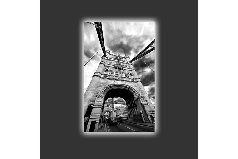 Canvastavla med LED-belysning - Svartvit bild av Tower Bridge i London med dramatiska moln - Svart / Vitt / Grått - Inredning - Tavlor & konst - Canvastavlor