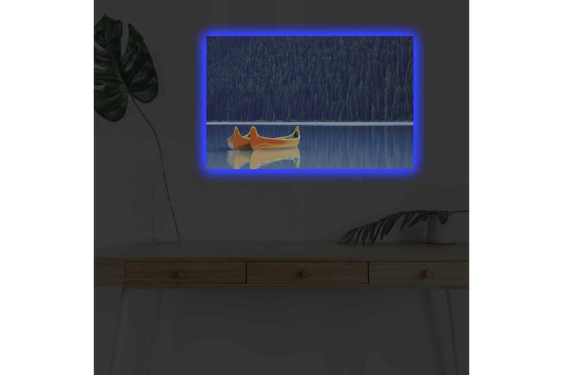 Canvastavla med LED-belysning - Två kanoter i en spegelblanka sjö omgiven av tät skog - Blå / Orange - Inredning - Tavlor & konst - Canvastavlor