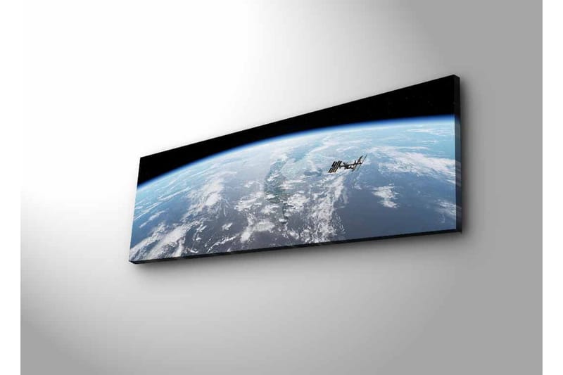 Canvastavla med LED-belysning - Utsikt över jorden från rymden med internationella rymdstationen i fokus - Blå / Vit / Svart - Inredning - Tavlor & konst - Canvastavlor