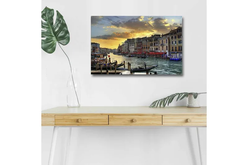 Canvastavla med LED-belysning - Vacker vy över en venetiansk kanal vid solnedgången, Blå / Orange / Beige
