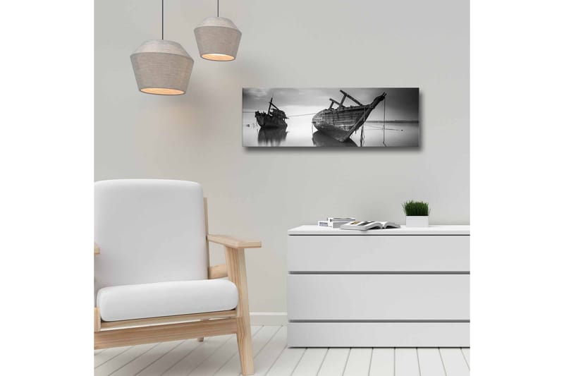 Canvastavla - Skeppsvrak i stilla vatten - Svart / Vitt / Grått - Inredning - Tavlor & konst - Canvastavlor