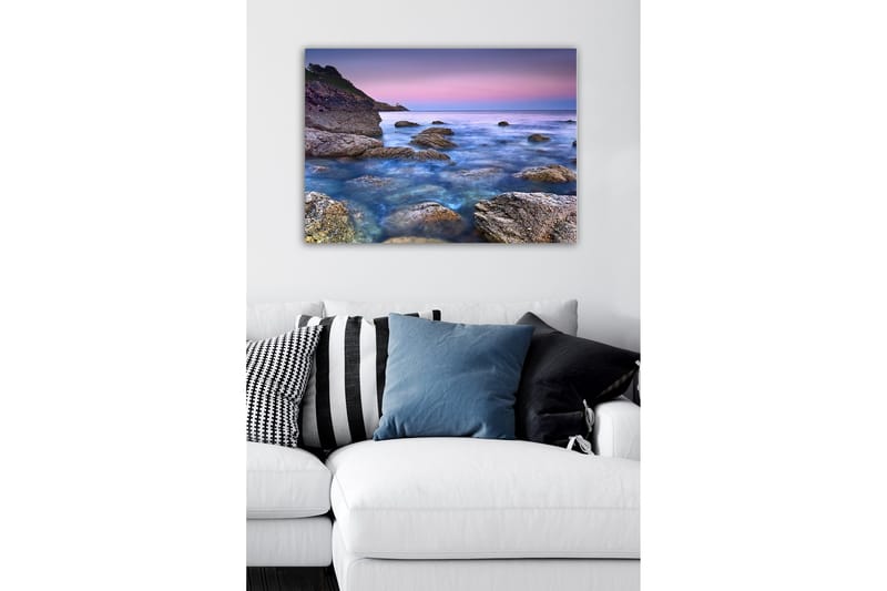 Canvastavla - Stämningsfull kustlandskap med klippor och hav - Blå / Grå / Lila - Inredning - Tavlor & konst - Canvastavlor