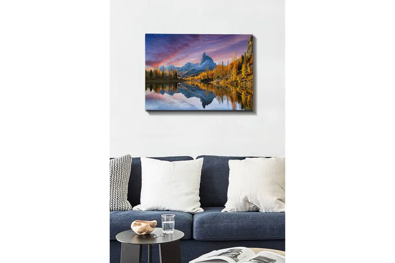 Canvastavla - Storslagen berglandskap med spegelbild i sjö - Guld / Blå / Grå - Inredning - Tavlor & konst - Canvastavlor