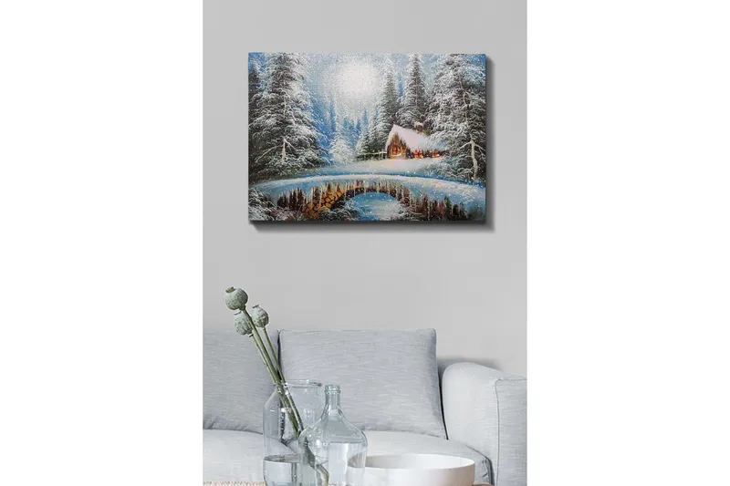 Canvastavla - Vinterlandskap med en stuga och snöklädda träd - Blå / Vit / Brun - Inredning - Tavlor & konst - Canvastavlor