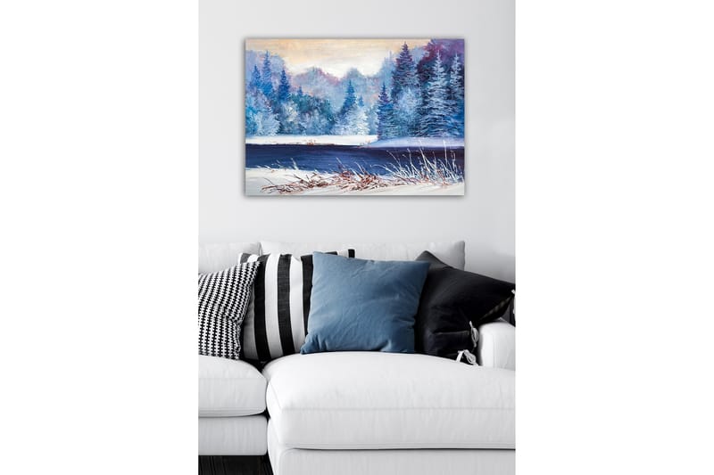 Canvastavla - Vinterlandskap med snöklädda träd och en spegelblanka sjö - Blå / Vit / Mörkgrön - Inredning - Tavlor & konst - Canvastavlor