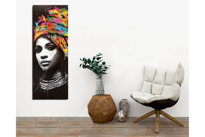Canvastavla - Porträtt av en kvinna med färgglad huvudduk - Svart / Rosa / Gul - Inredning - Tavlor & konst - Canvastavlor
