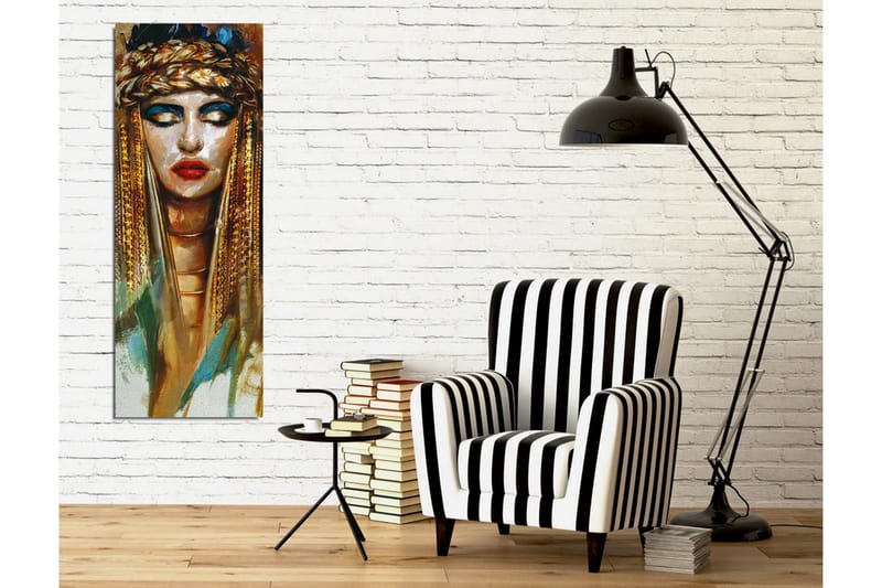 Canvastavla - Porträtt av en kvinna med gyllene smycken och dramatisk sminkning - Guld / Svart / Beige - Inredning - Tavlor & konst - Canvastavlor