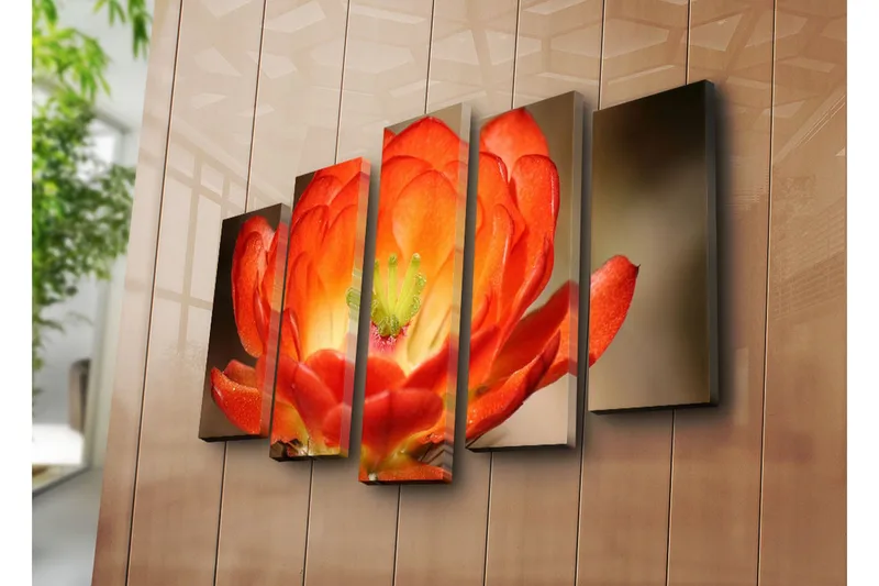 Stor Canvastavla i 5 delar 105x70 cm - Färgglad blomma med djup orangea och röda nyanser - Orange / Grön - Inredning - Tavlor & konst - Canvastavlor